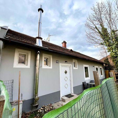 Haeuschen Fuer Monteure, Autobahn Villa Bruck an der Mur Eksteriør billede